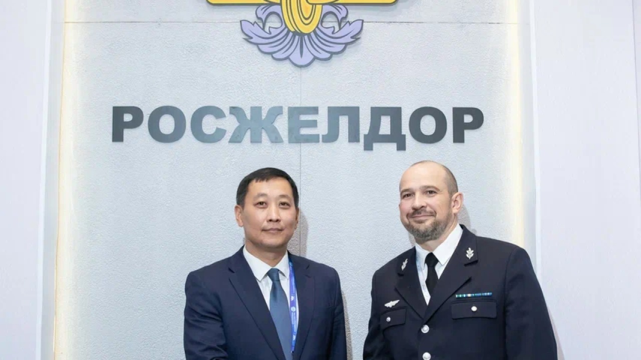 ОХУ-ын Холбооны төмөр замын тээврийн агентлаг (РОСЖЕЛДОР)-тай хамтын ажиллагааг өргөжүүлэх асуудлыг хэлэлцлээ.