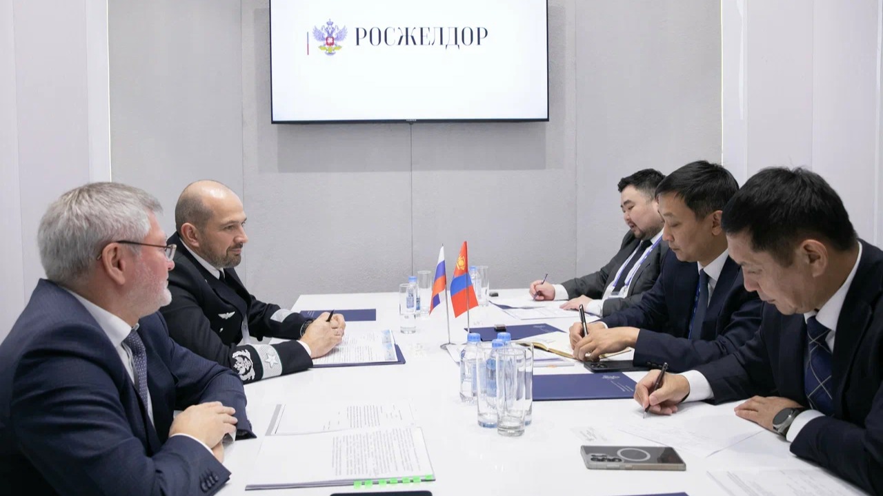 ОХУ-ын Холбооны төмөр замын тээврийн агентлаг (РОСЖЕЛДОР)-тай хамтын ажиллагааг өргөжүүлэх асуудлыг хэлэлцлээ.