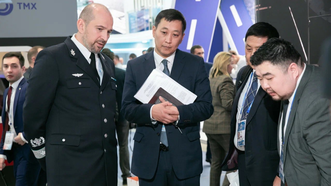 ОХУ-ын Холбооны төмөр замын тээврийн агентлаг (РОСЖЕЛДОР)-тай хамтын ажиллагааг өргөжүүлэх асуудлыг хэлэлцлээ.